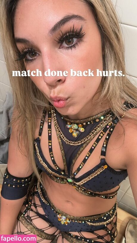 Thea Hail perfect model img