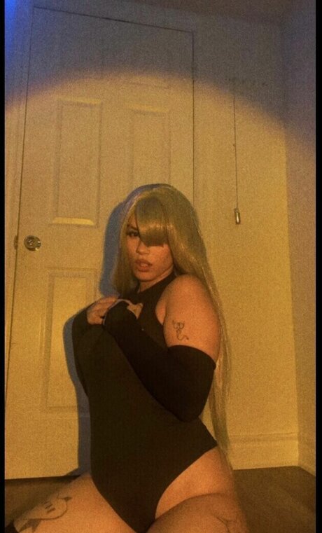 bunnisluut xxx star photos