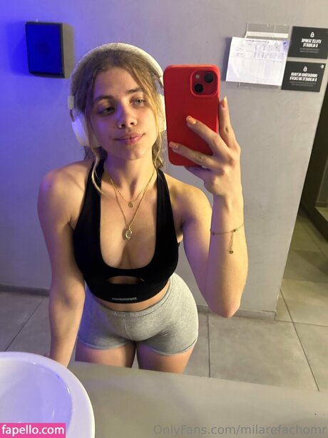 petite asian onlyfans nude picture