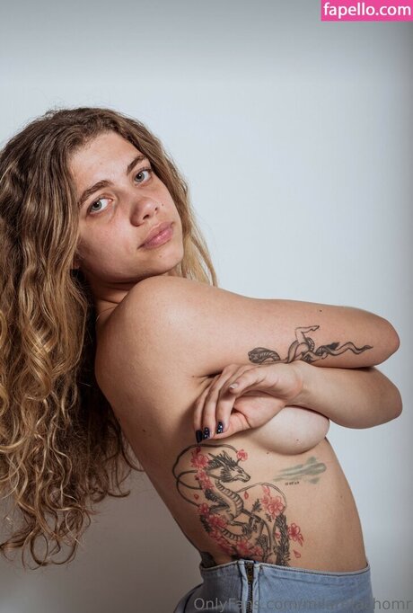 Mila Refacho star beautiful archive