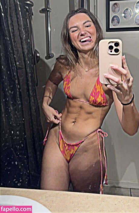 Tianna Shefsky model hot pics