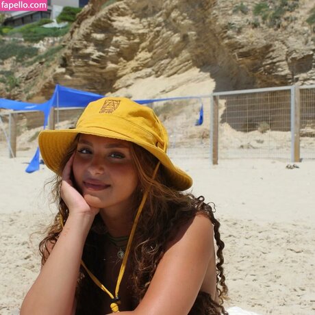 noadabushh nudes model gallery