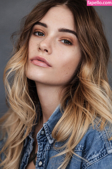 Esther Graf star perfect images