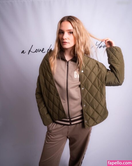 Esther Graf adult actress pic