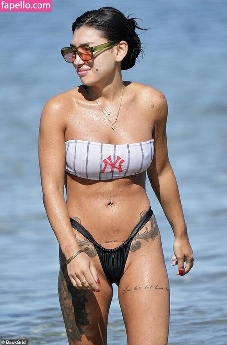 Ella Ding sexy star picture