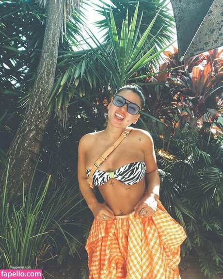 Ella Ding perfect star images