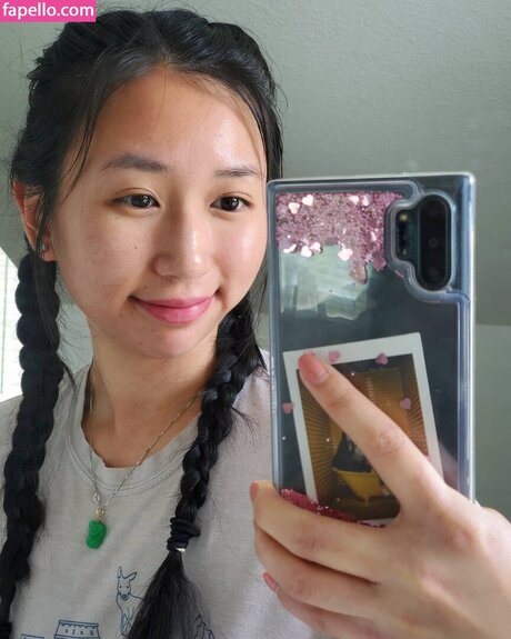 Sophia Phan pornographic model picture