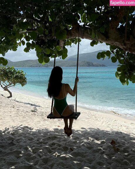 Caylee Cowan model free images