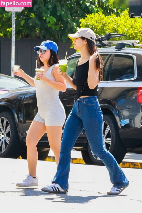 Caylee Cowan sex pornstar gallery