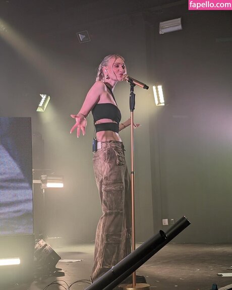 Carolin Niemczyk model sexy archive