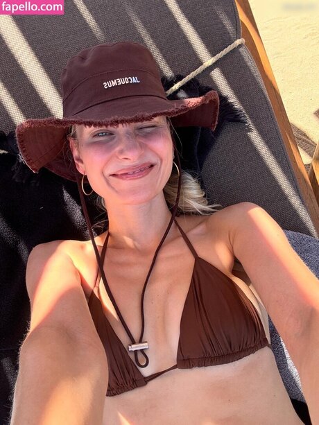 Carolin Niemczyk model hd pictures