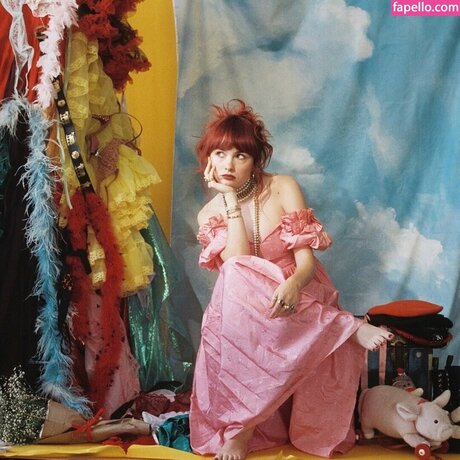 Ava Maybee naked model gallery