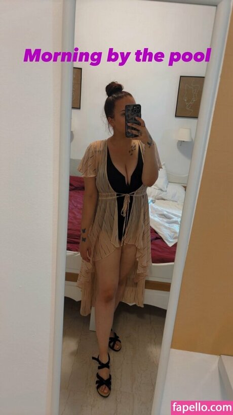 Chelzbcfcburke hot actress photos