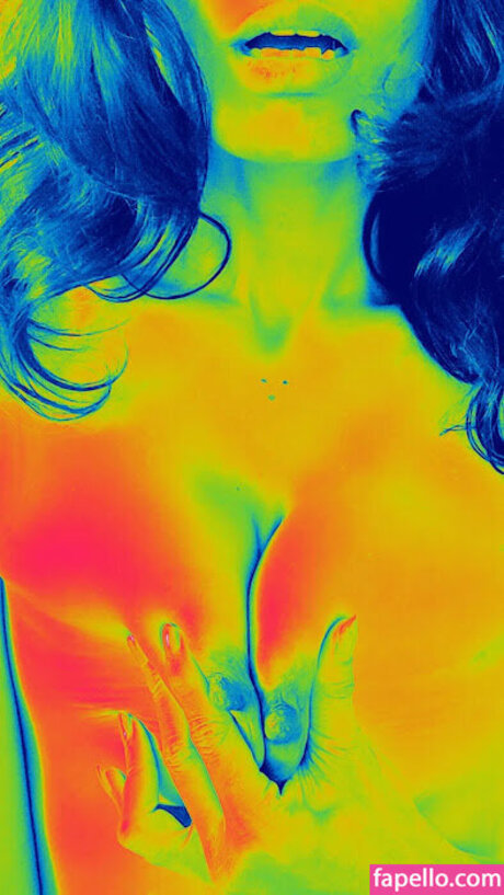 Jikki Nair model nude photos