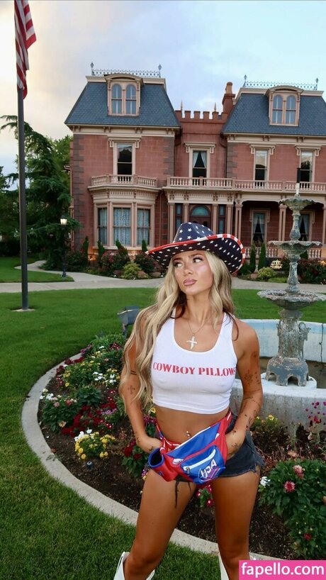 Shelby4bush beautiful actress img