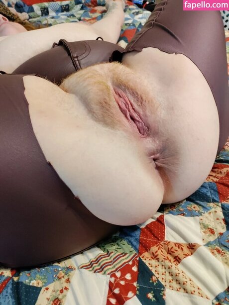 boobs onlyfans nudes image