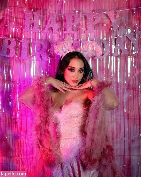 curvy teen onlyfans art naked photo