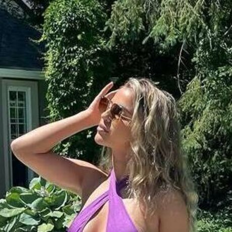 Sarah Patterson star naked img