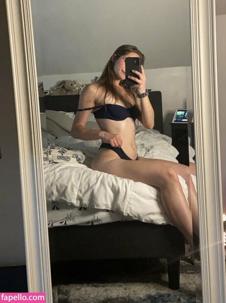 Peachyhal xxx star photos