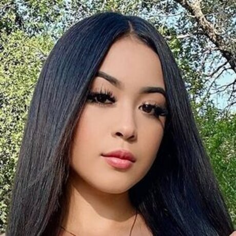 America Cuevas model pornographic images