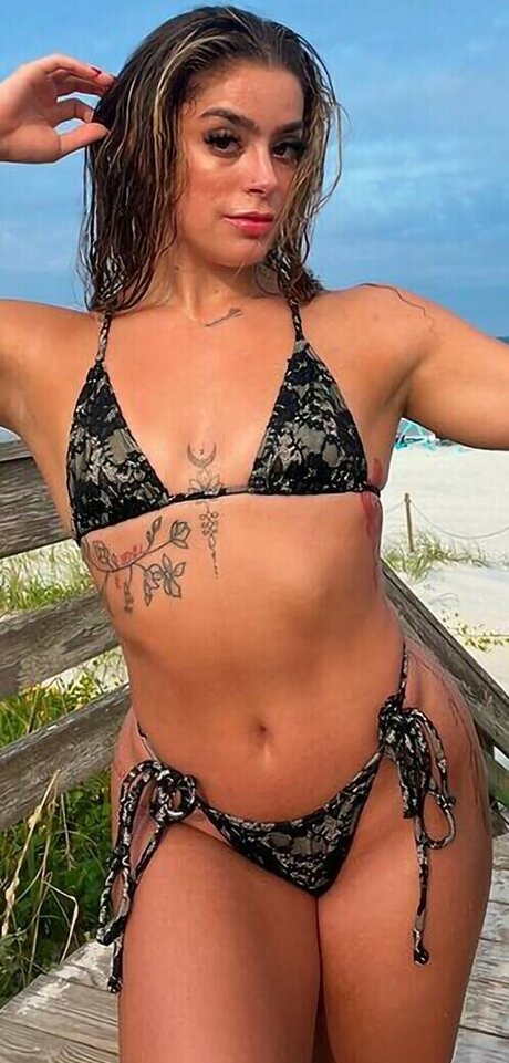 Sirena Linton pretty model image