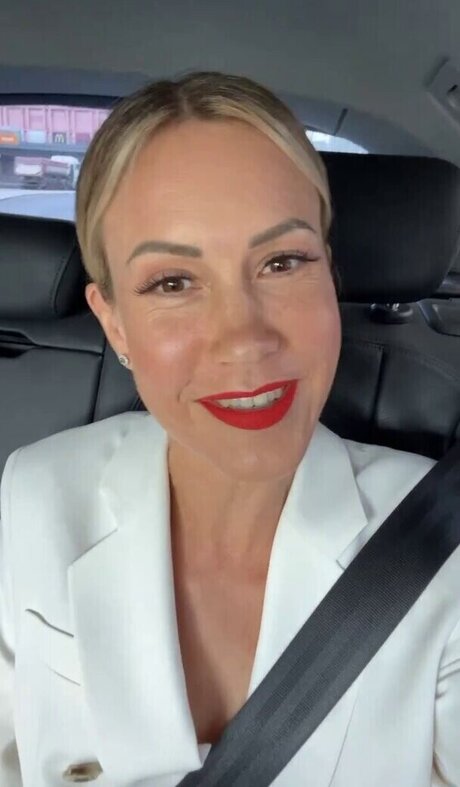 Wolke Hegenbarth nude pornstar img