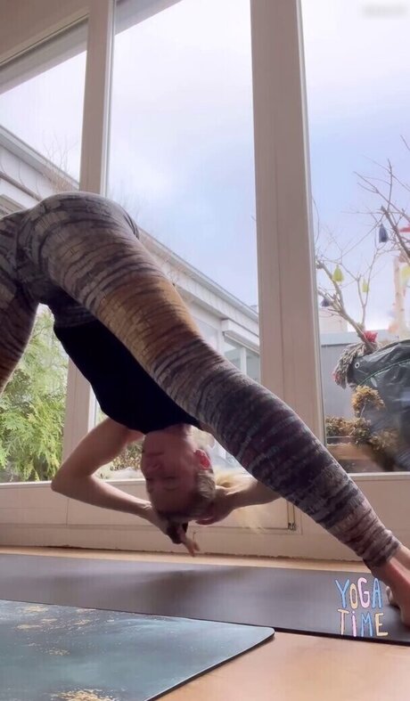 Wolke Hegenbarth pornstar pretty image