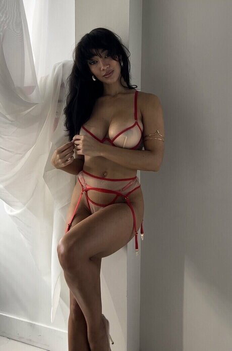 Theresa Zimmerman nude model pictures