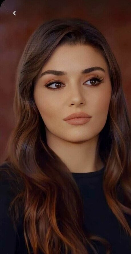 Hande Er el xxx actress photos