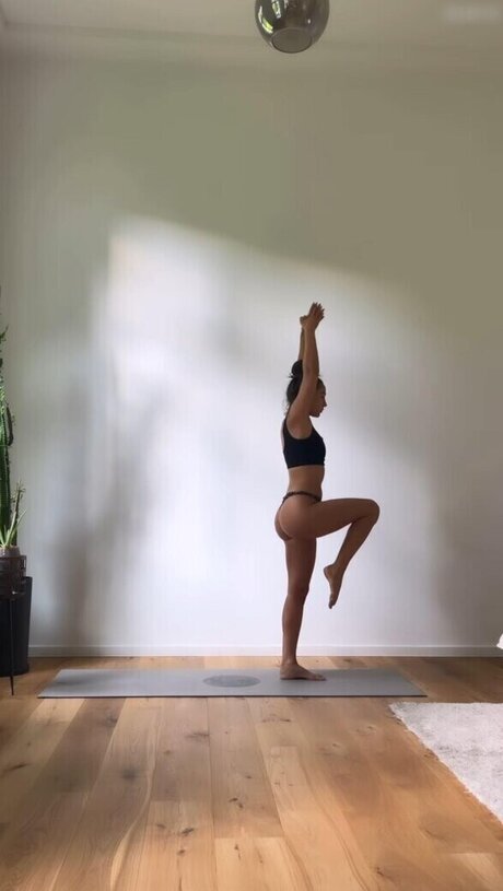 fitnessmodel onlyfans naked pic