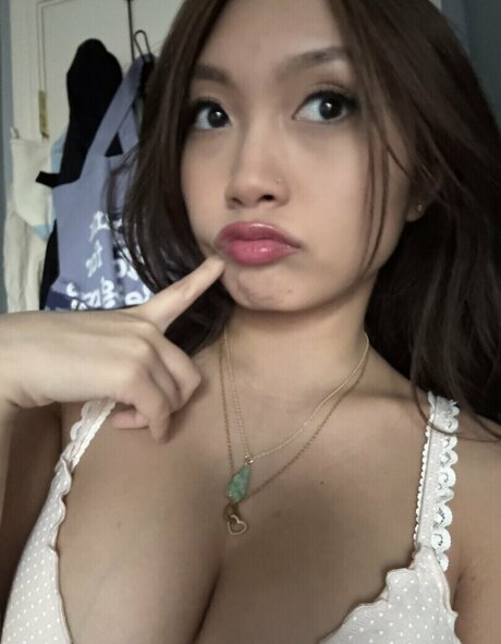 Daisee Hue pornstar xxx pictures