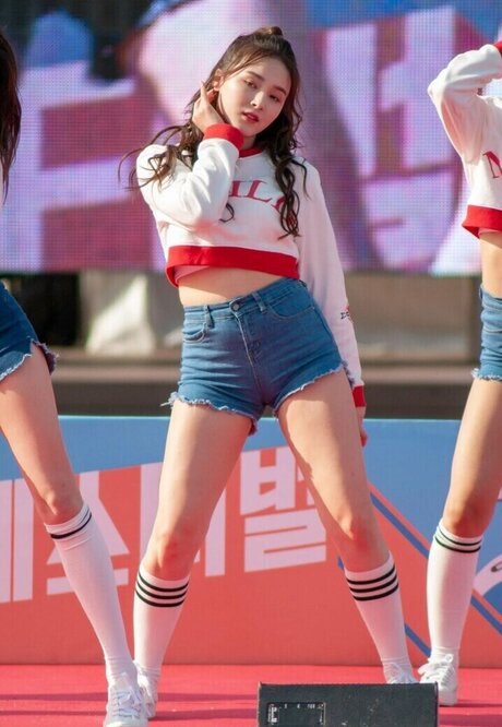 Nancy Momoland star exclusive photos