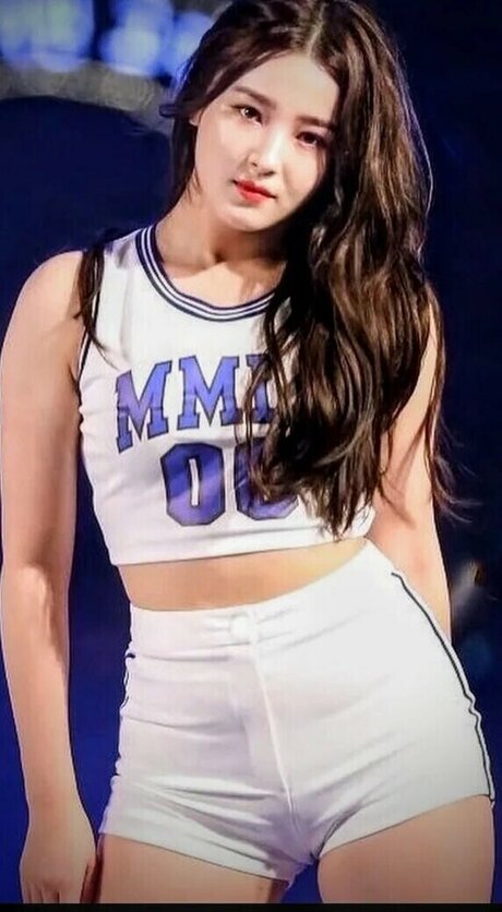 Nancy Momoland top actress gallery