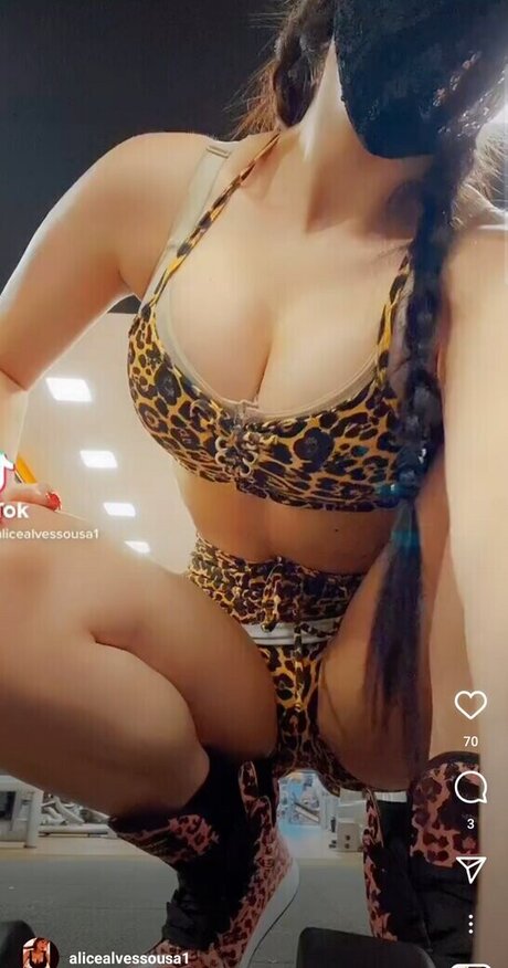 Alice Alves model archive