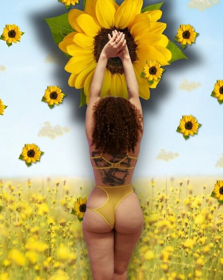 Dot Addams model xxx photos