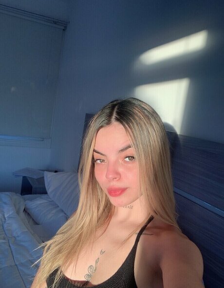 agathaacrr beautiful actress galleries