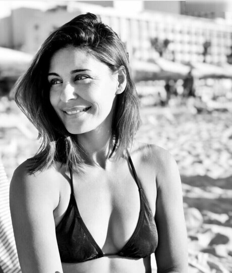 Funda Vanroy pornstar sex pictures