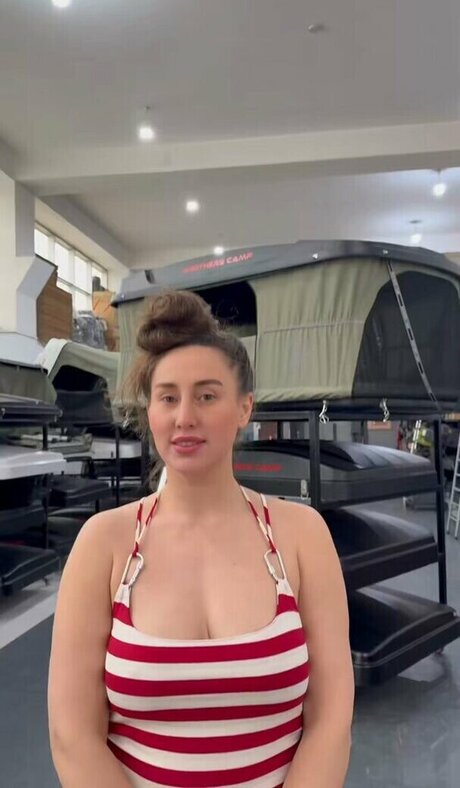 Melike Bulu model sexy images