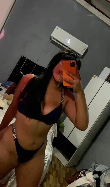 maicanela sexy pornstar pic