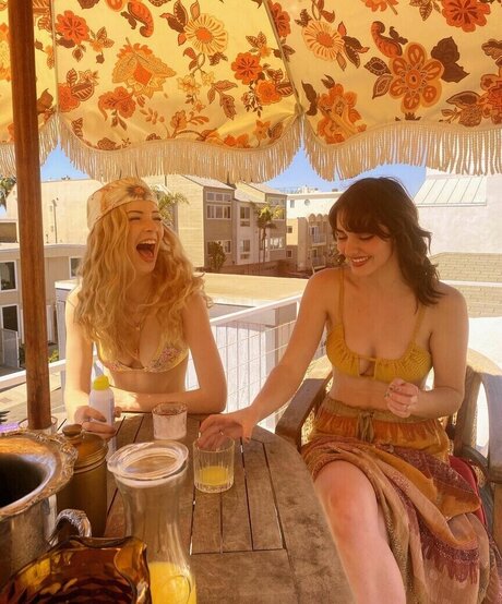 Sydtrip erotic model gallery