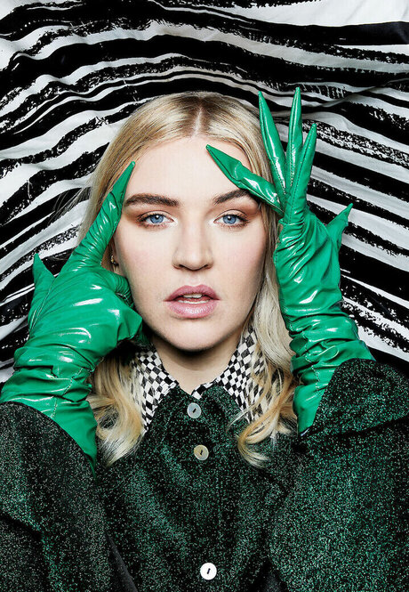 Rebecca Lucy Taylor art pornstar pics