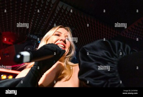 leather leggings onlyfans hot naked picture