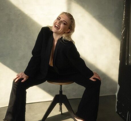 Rebecca Lucy Taylor Profile photo