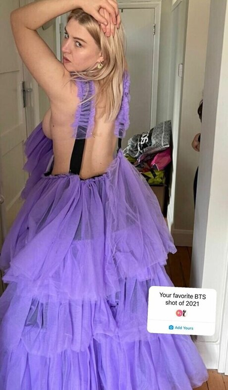 Rebecca Lucy Taylor top star pics