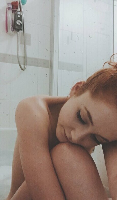 janetdevlin hot model gallery