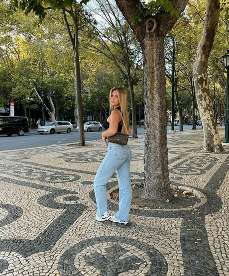 Mia Gomes high quality pornstar archive