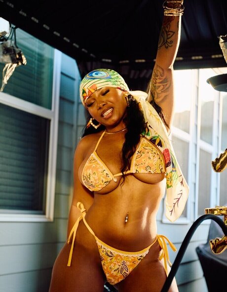 kortynie pornographic actress images