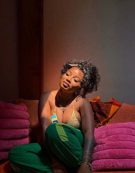 kortynie sexy model images