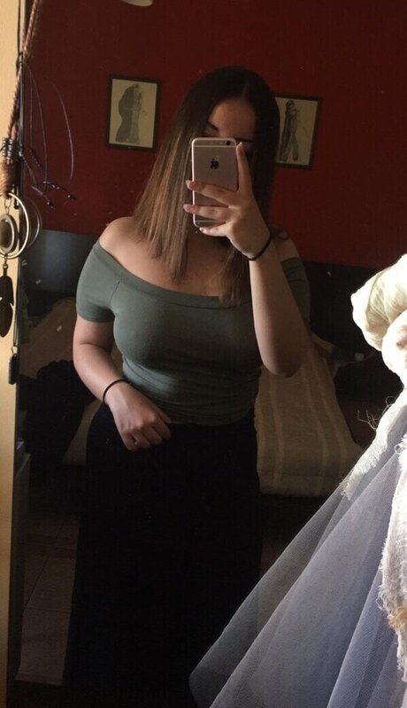 Zeneia s ASMR pornstar art pictures