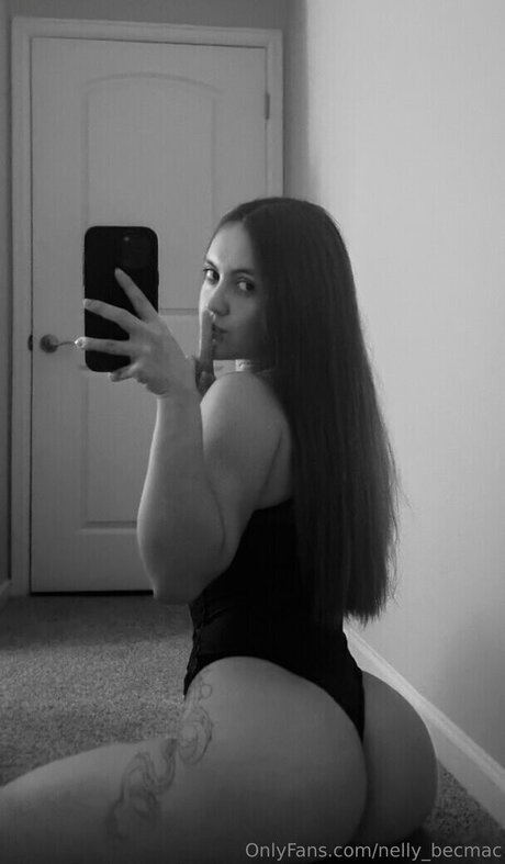 Nelly Becmac star art image